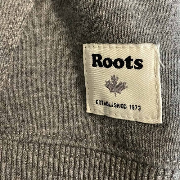 Roots Sleeveless Grey Hooded Sweatshirt Size Small - Picture 14 of 16